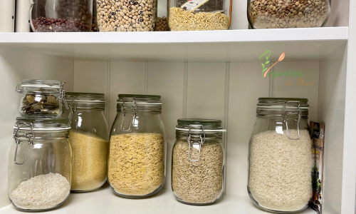 Como Organizar o Armário da Cozinha: 7 Dicas Simples e Acessíveis